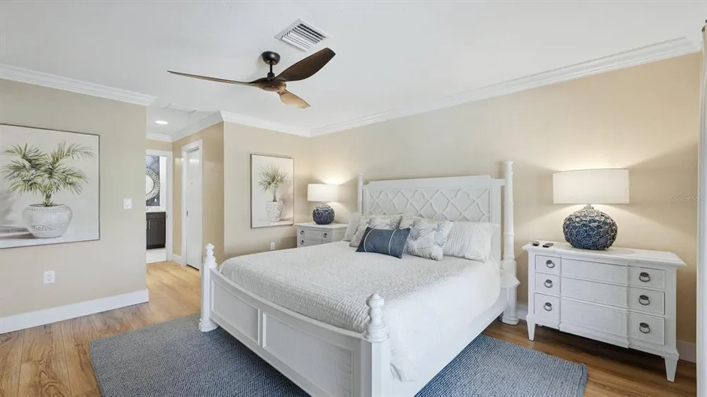 1929 Pebble Beach Ct, Venice, FL 34293