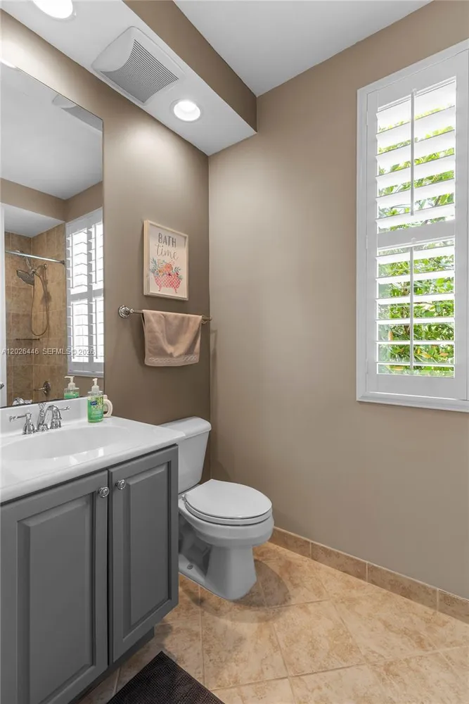 3020 NW 125th Ave, Sunrise, FL 33323