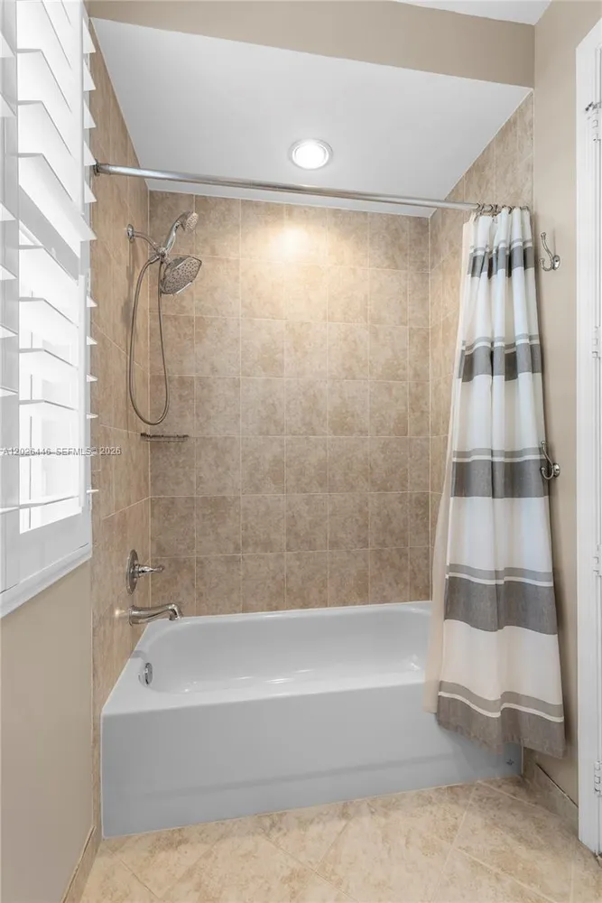 3020 NW 125th Ave, Sunrise, FL 33323