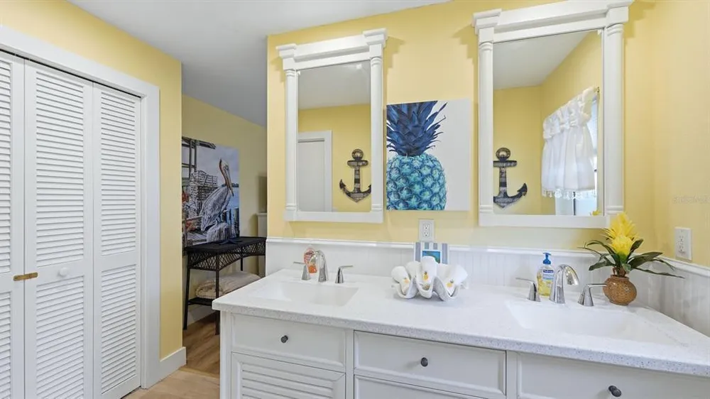 1929 Pebble Beach Ct, Venice, FL 34293
