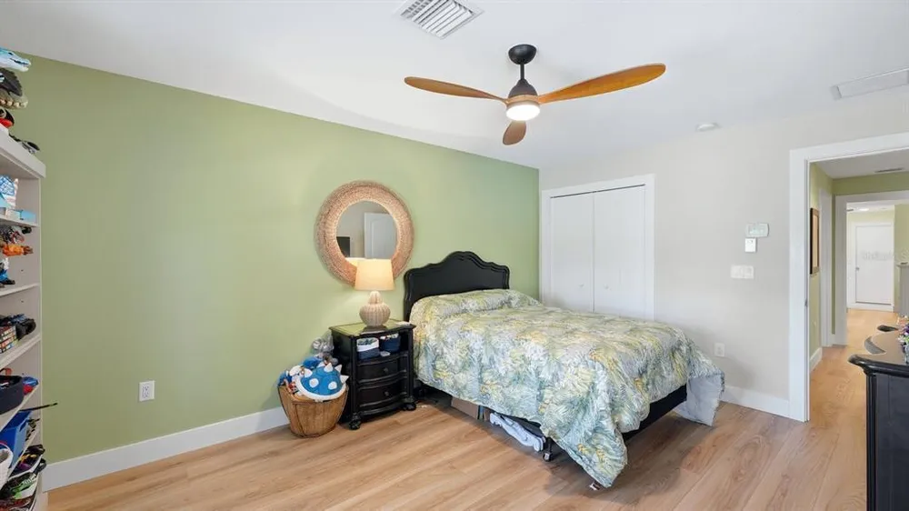 1929 Pebble Beach Ct, Venice, FL 34293