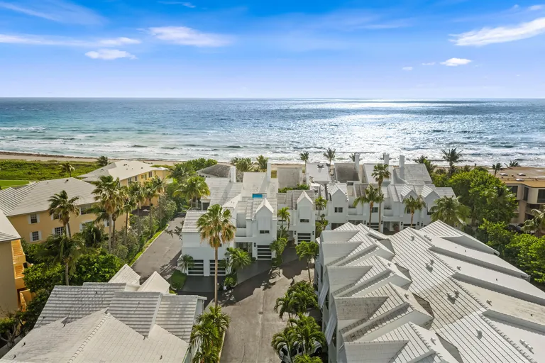 2115 S Ocean Blvd, Delray Beach, FL 33483
