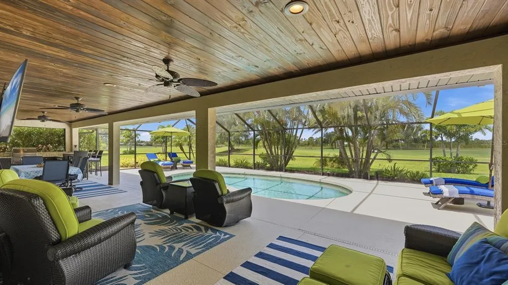 1929 Pebble Beach Ct, Venice, FL 34293