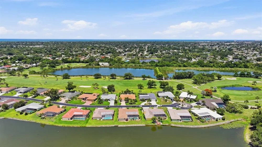 1929 Pebble Beach Ct, Venice, FL 34293