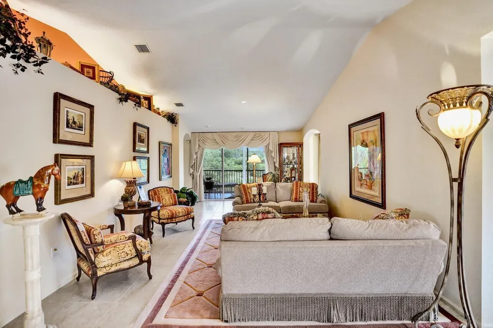 12434 Crystal Pointe Dr, Boynton Beach, FL 33437