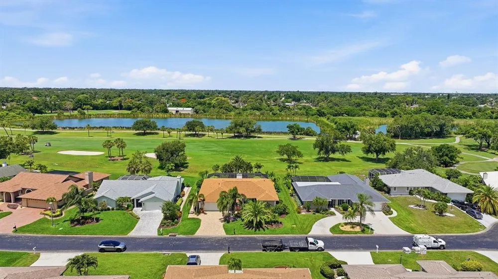 1929 Pebble Beach Ct, Venice, FL 34293