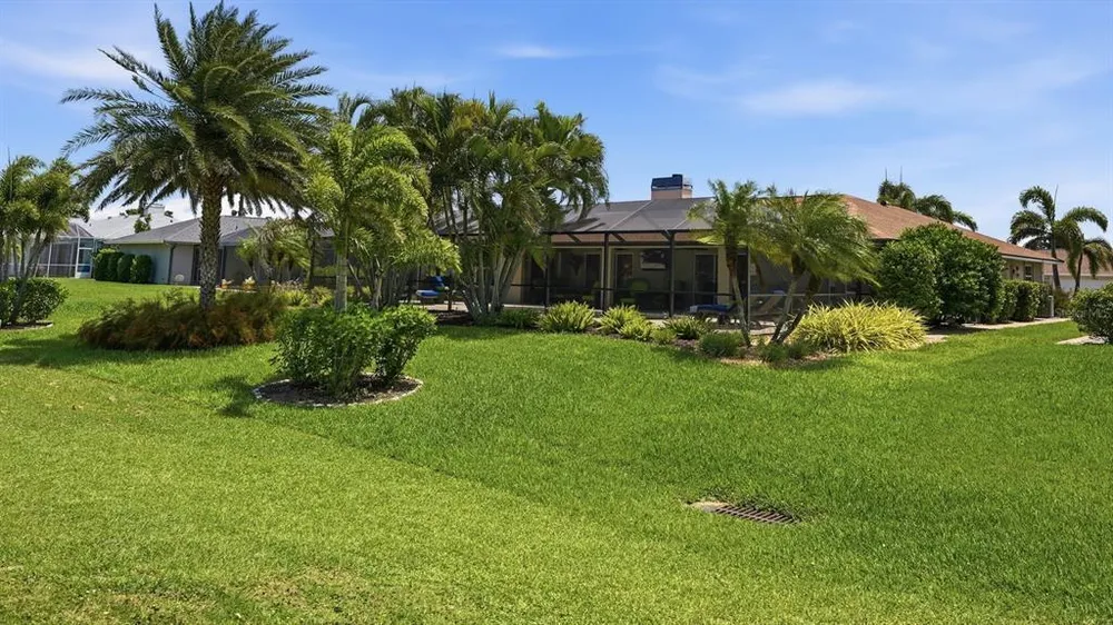 1929 Pebble Beach Ct, Venice, FL 34293