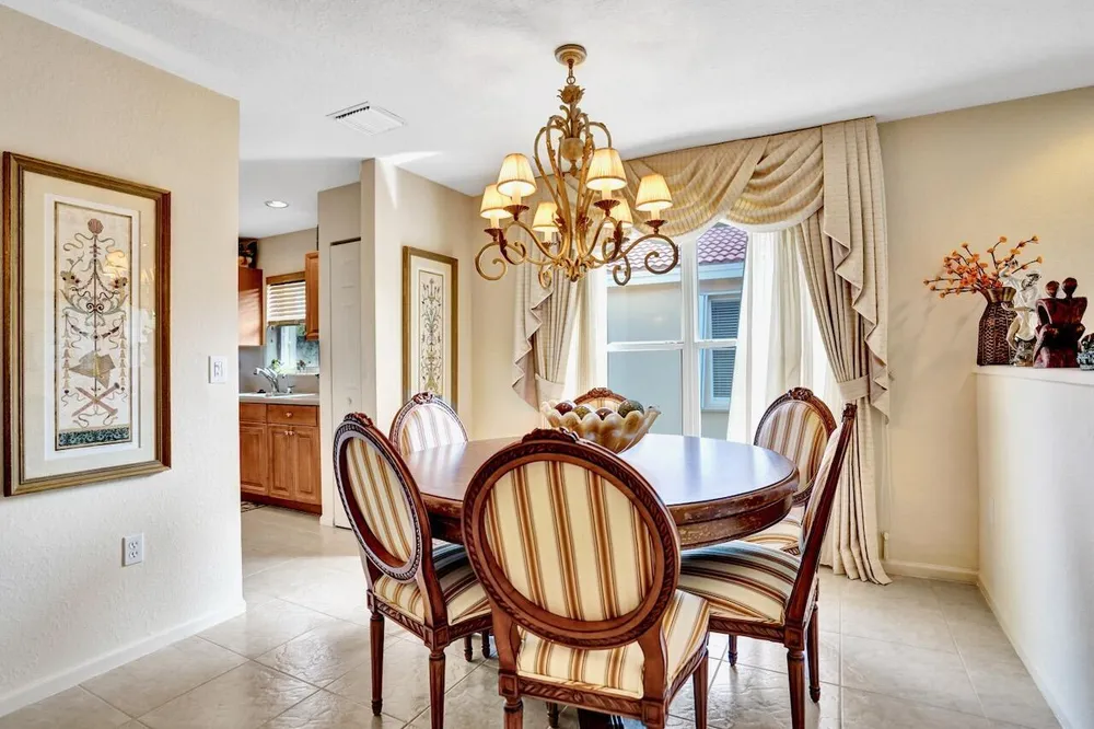 12434 Crystal Pointe Dr, Boynton Beach, FL 33437