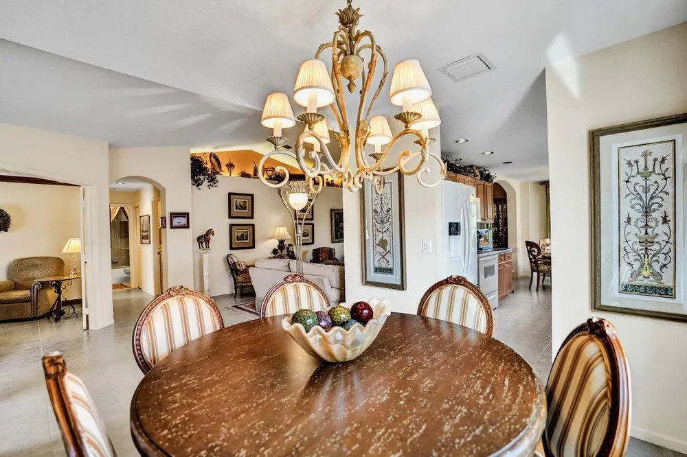 12434 Crystal Pointe Dr, Boynton Beach, FL 33437
