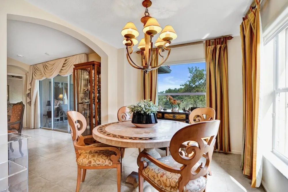 12434 Crystal Pointe Dr, Boynton Beach, FL 33437