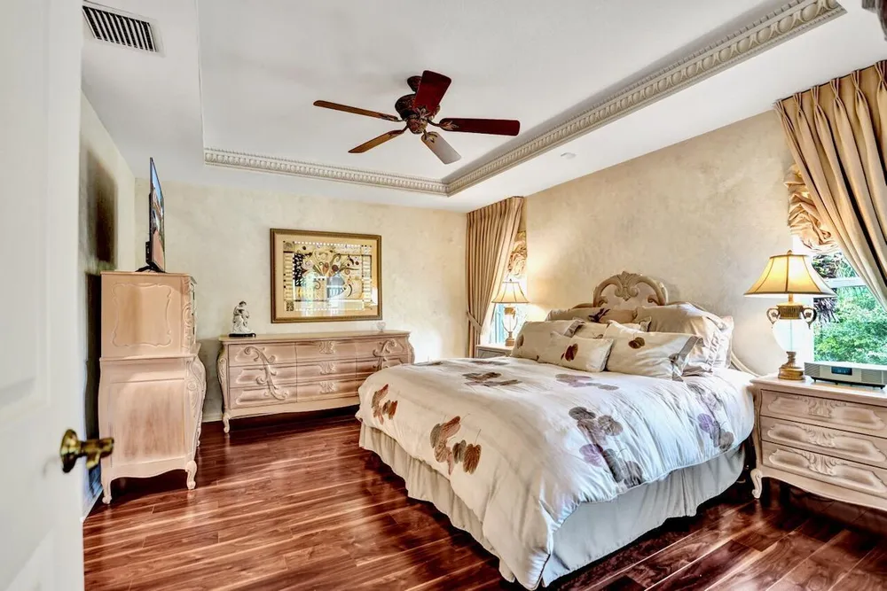 12434 Crystal Pointe Dr, Boynton Beach, FL 33437