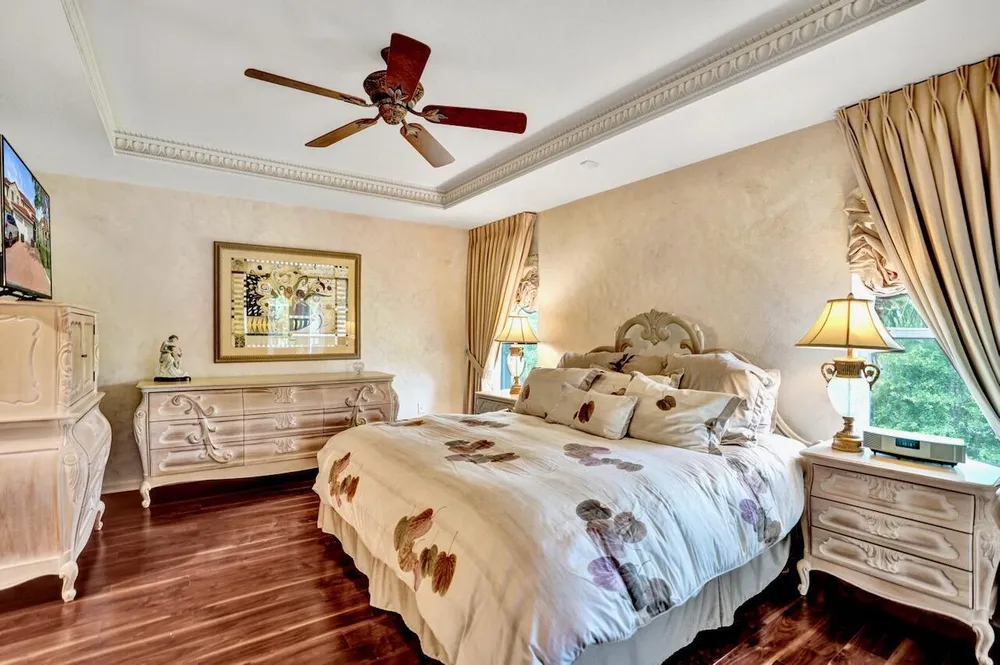 12434 Crystal Pointe Dr, Boynton Beach, FL 33437