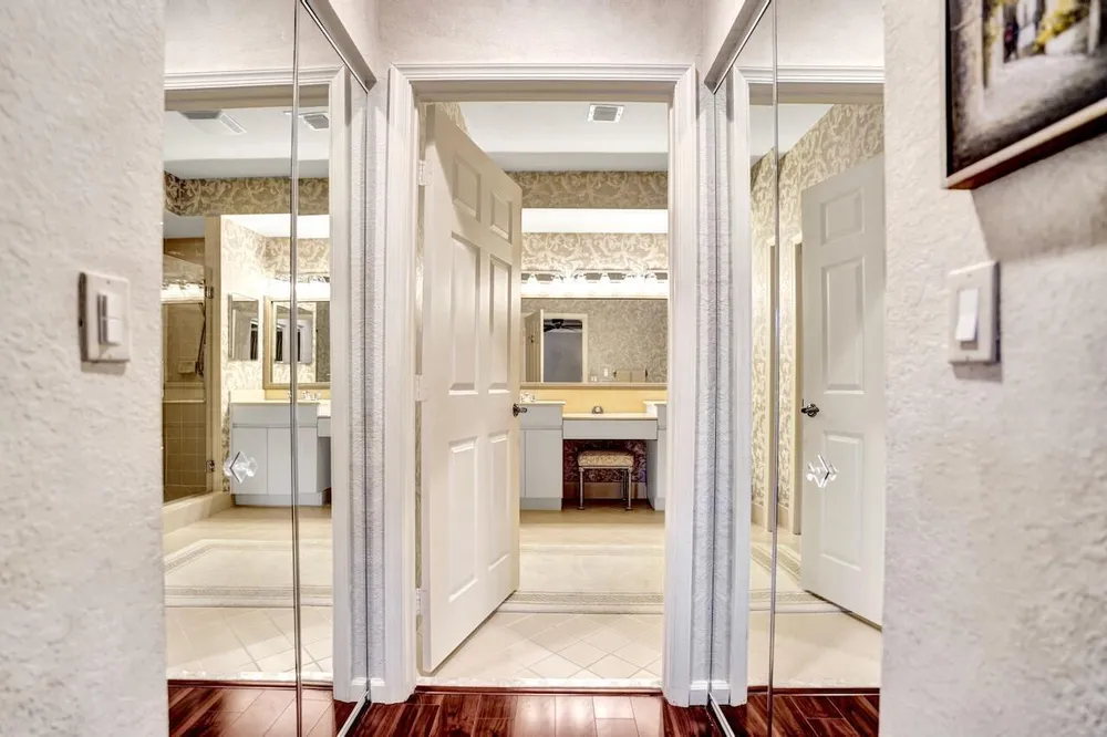 12434 Crystal Pointe Dr, Boynton Beach, FL 33437