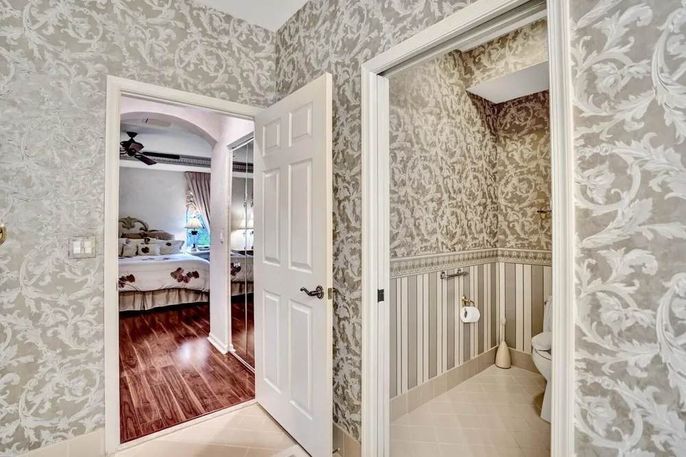 12434 Crystal Pointe Dr, Boynton Beach, FL 33437