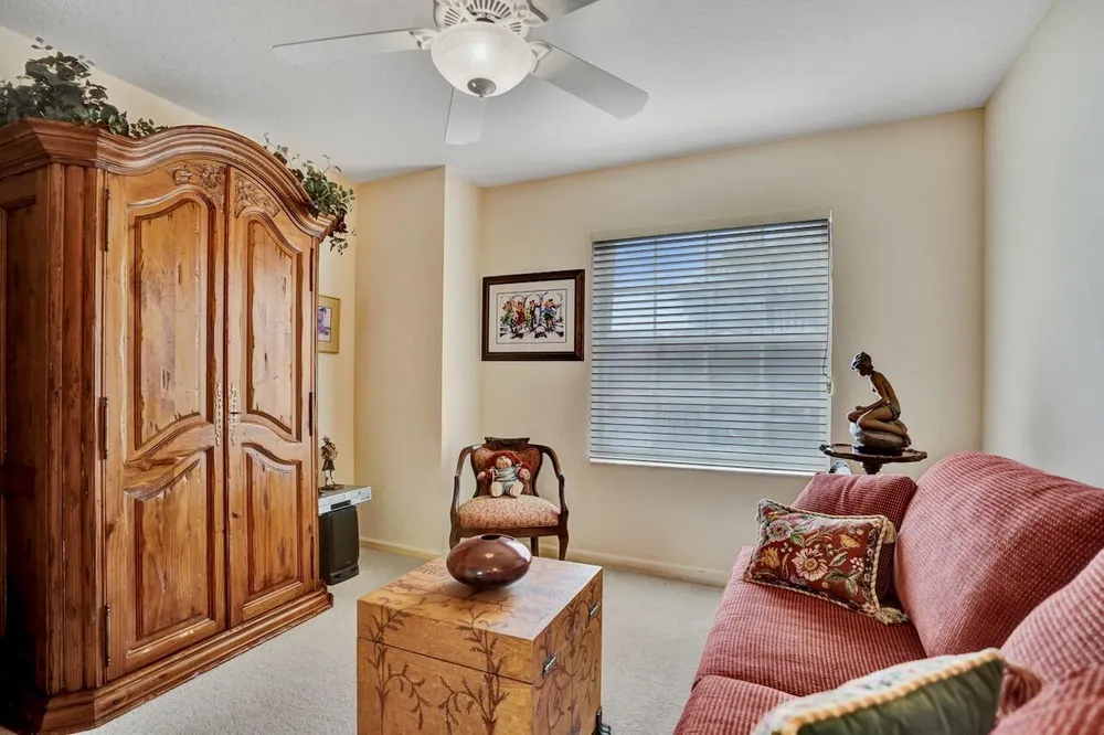 12434 Crystal Pointe Dr, Boynton Beach, FL 33437