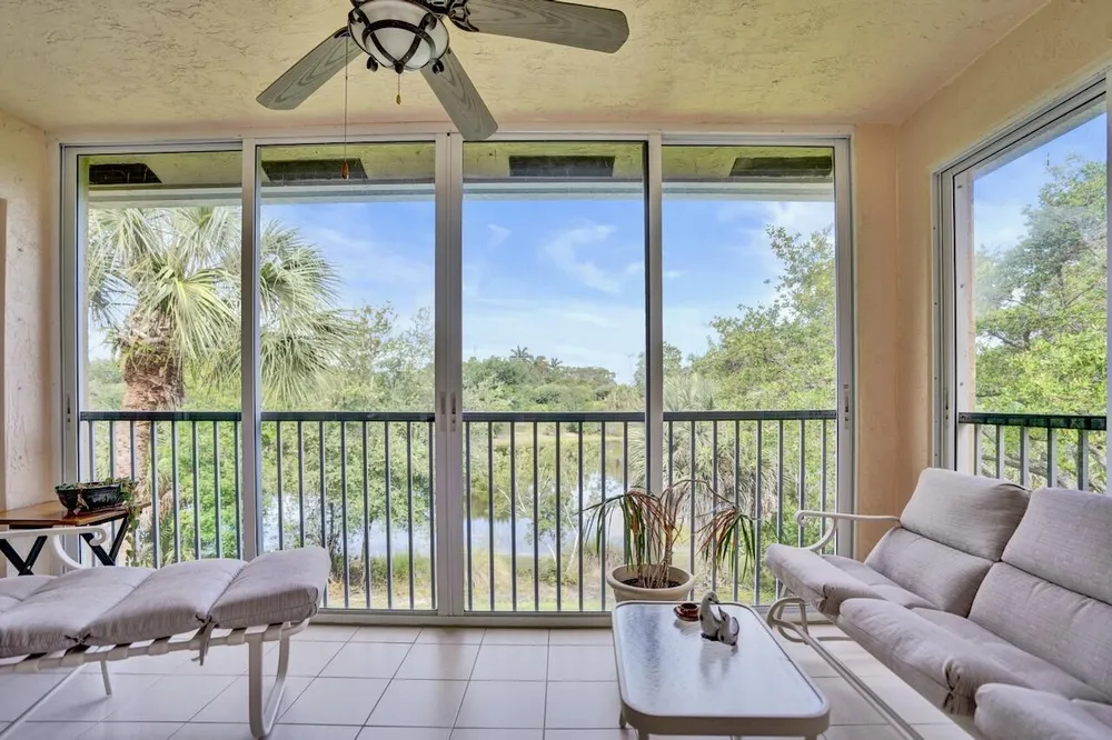 12434 Crystal Pointe Dr, Boynton Beach, FL 33437