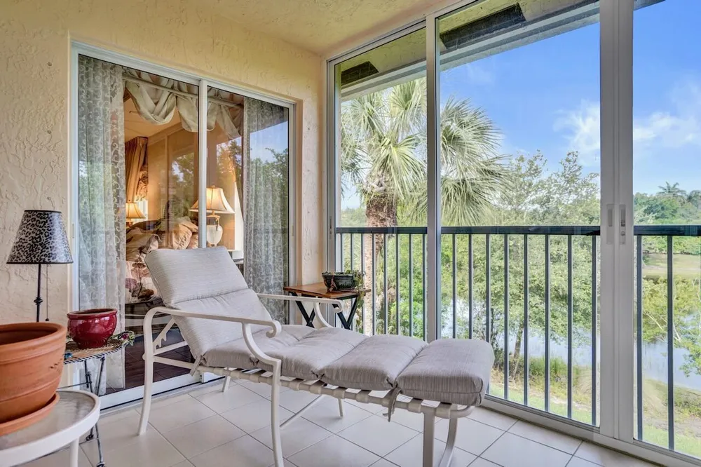 12434 Crystal Pointe Dr, Boynton Beach, FL 33437