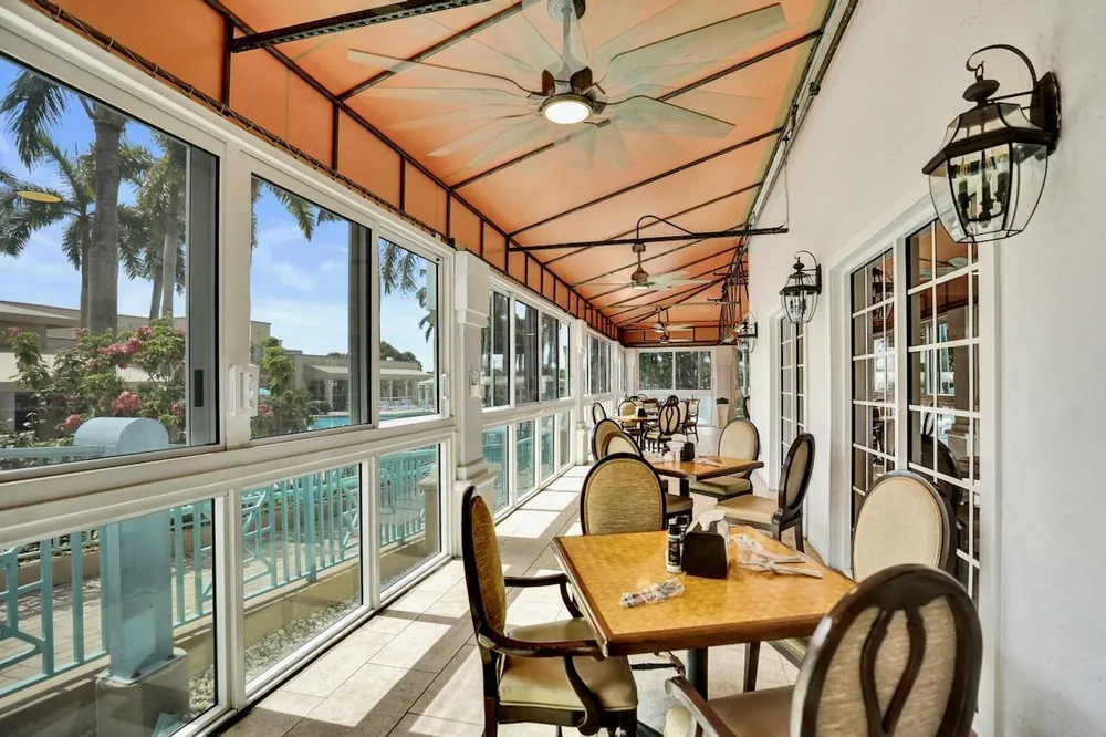 12434 Crystal Pointe Dr, Boynton Beach, FL 33437