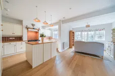 Huntercombe Lane North, Taplow, Maidenhead, SL6 photo 3
