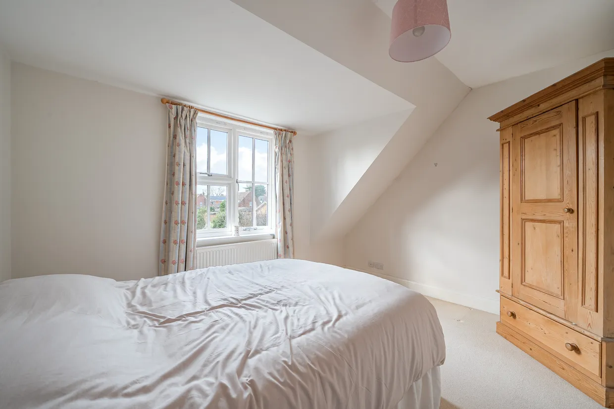 Huntercombe Lane North, Taplow, Maidenhead, SL6 photo 6