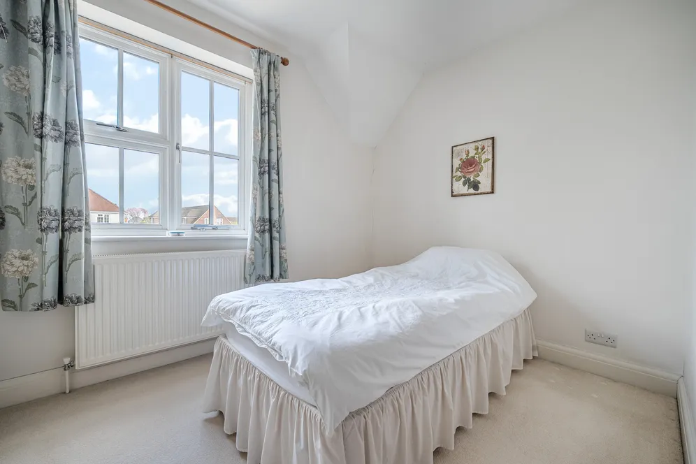 Huntercombe Lane North, Taplow, Maidenhead, SL6 photo 7
