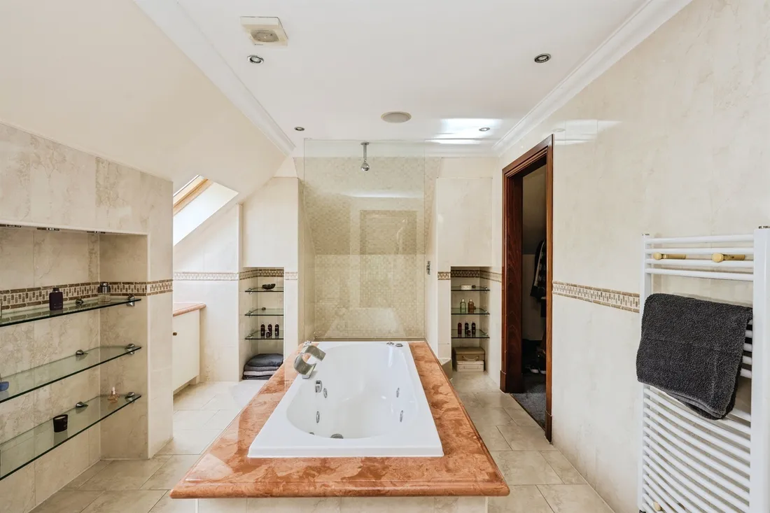 Property photo 22
