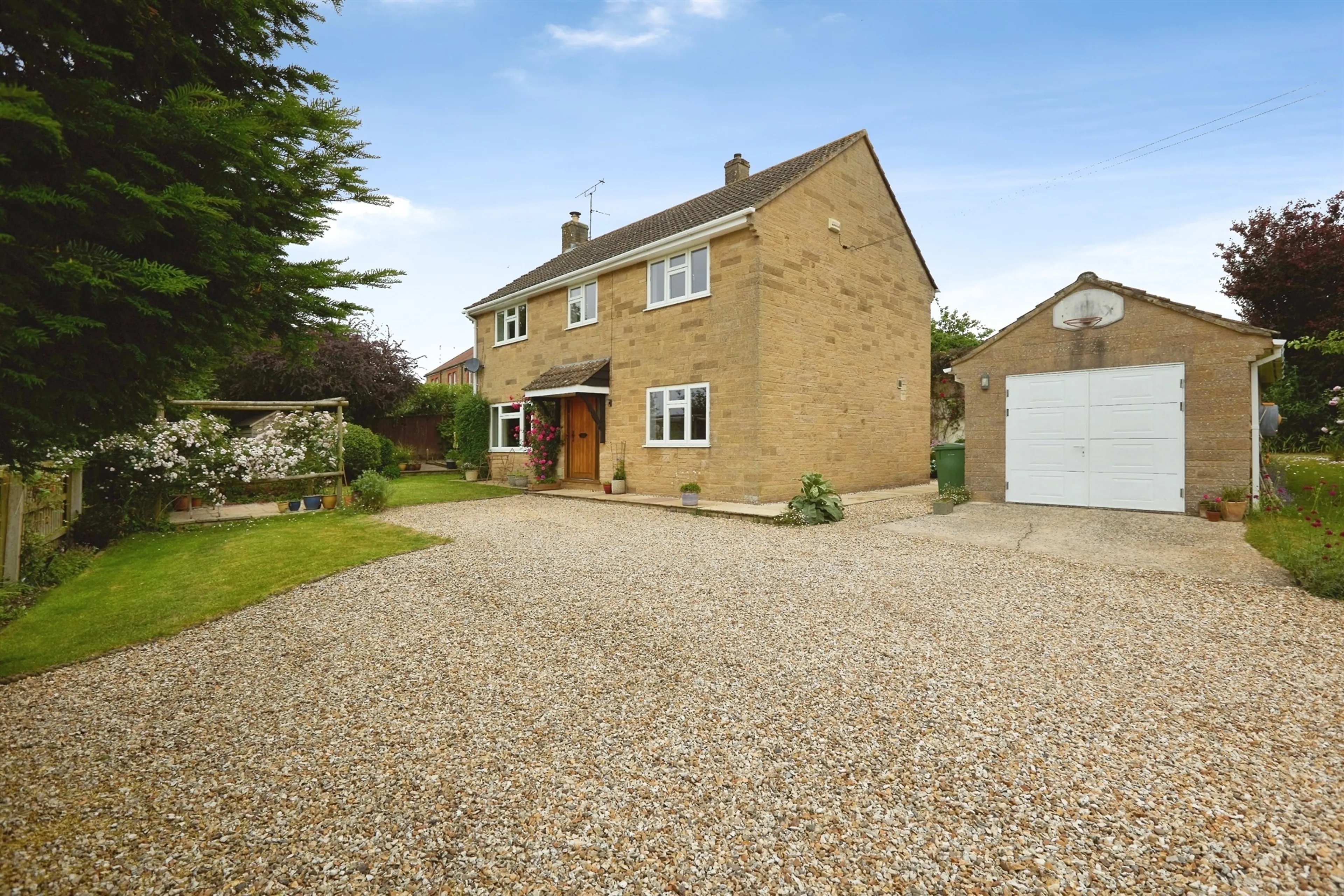 Property photo 0