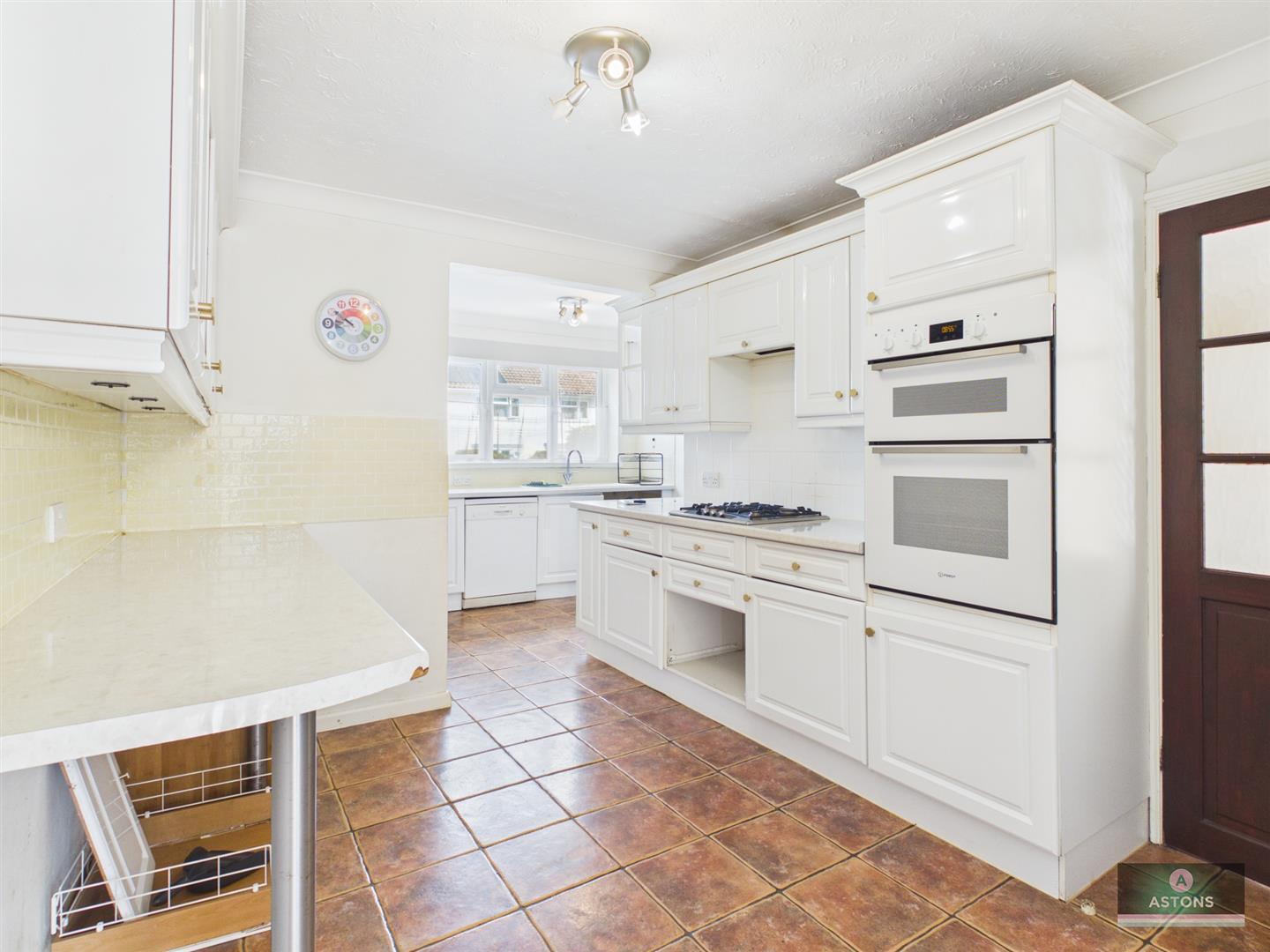Honeysuckle Lane, Langley Green Image 3