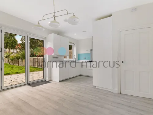 Earlswood Avenue, THORNTON HEATHphoto