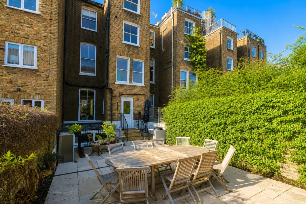 Powis Gardens London W11 photo 16