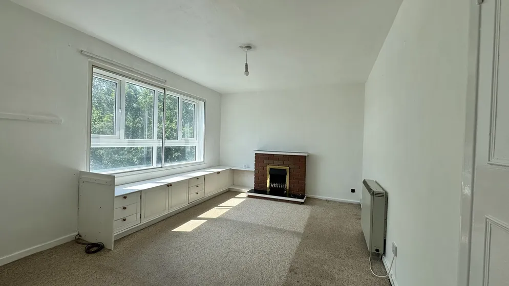 Property carousel item 2