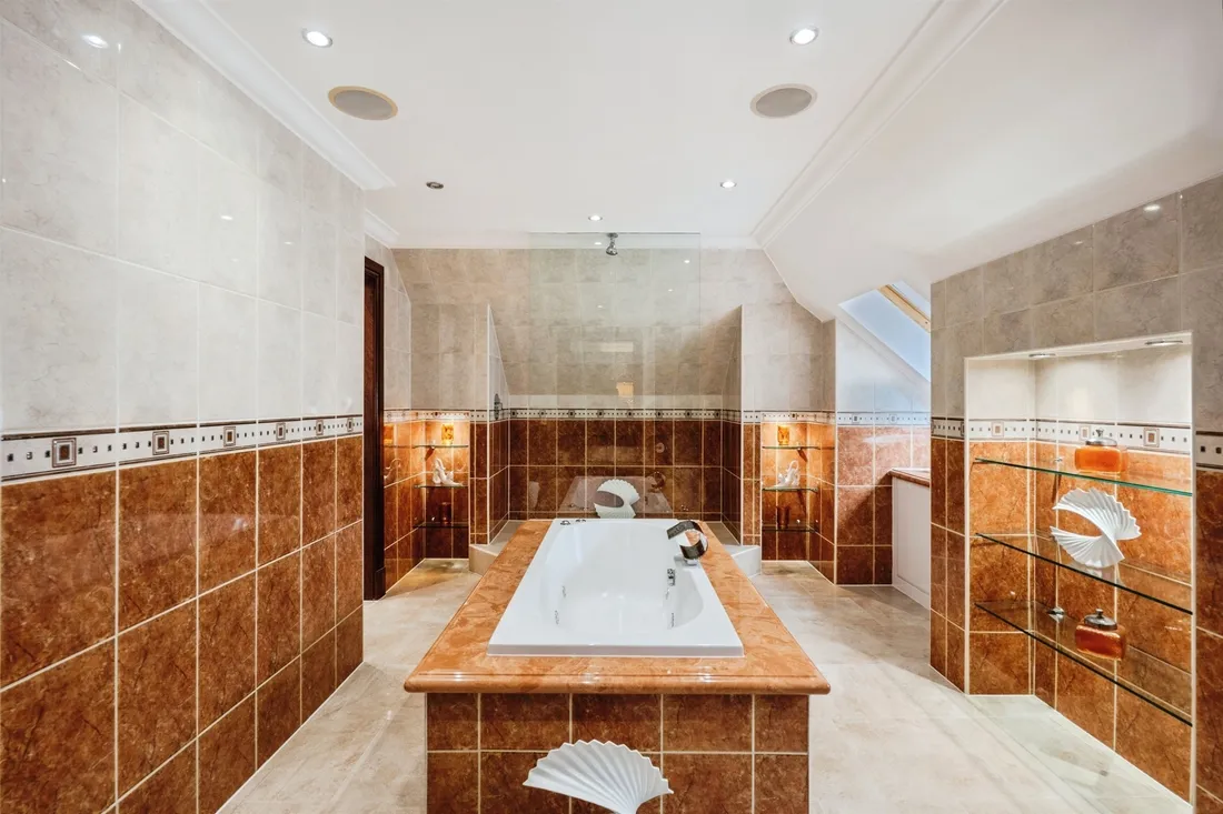 Property photo 28