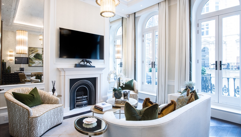Luxury Two Bedroom Duplex Apartment To Let  Private Terrace  W8 Image 1