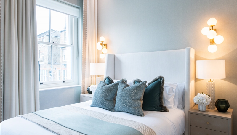 Luxury Two Bedroom Duplex Apartment To Let  Private Terrace  W8 Image 4