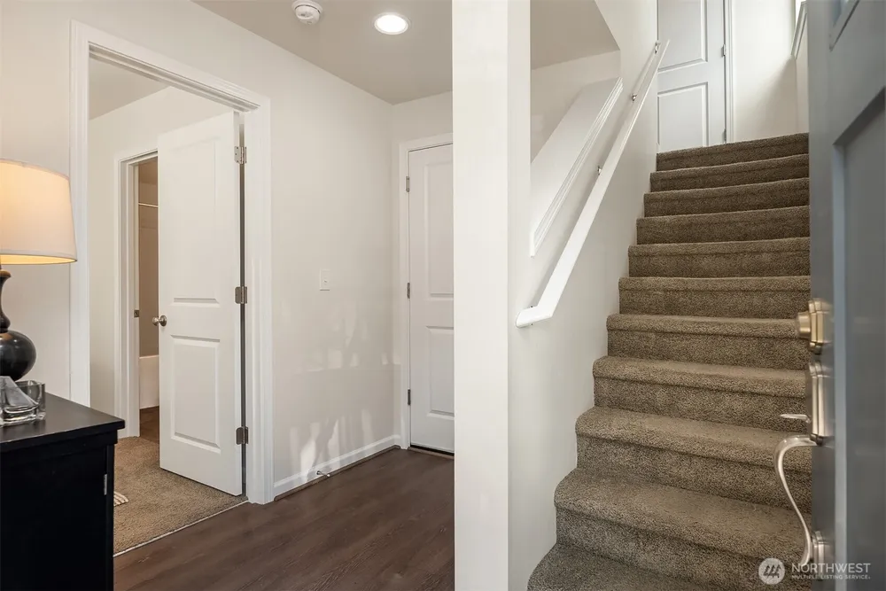 3280 SW Graham St, Seattle, WA 98126