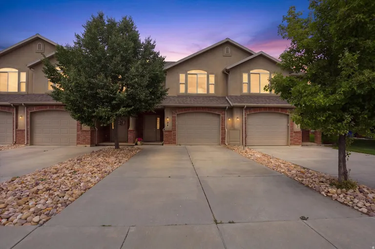 318 E 2275 N, North Ogden, UT 84414