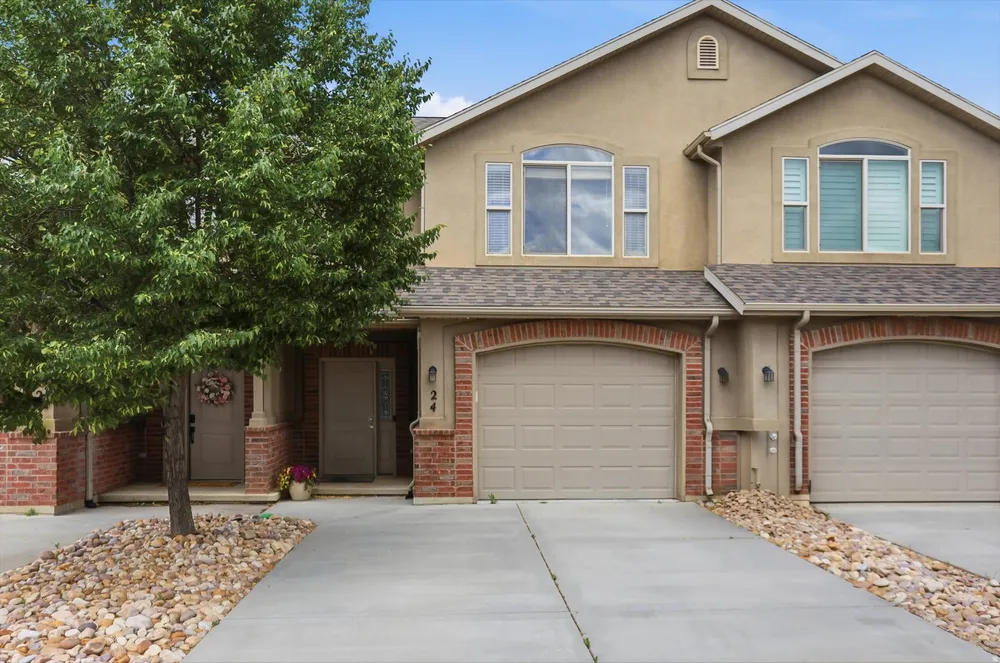 318 E 2275 N, North Ogden, UT 84414