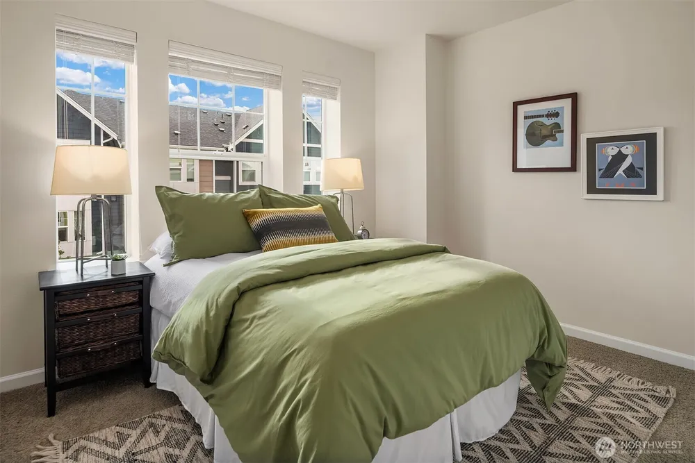 3280 SW Graham St, Seattle, WA 98126