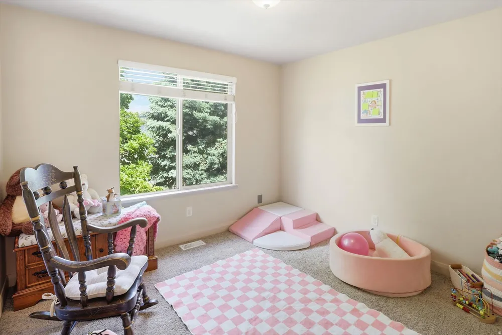 318 E 2275 N, North Ogden, UT 84414