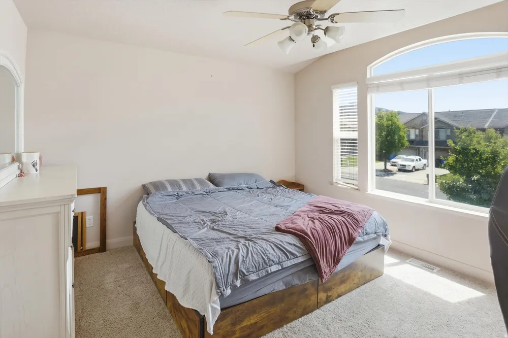 318 E 2275 N, North Ogden, UT 84414
