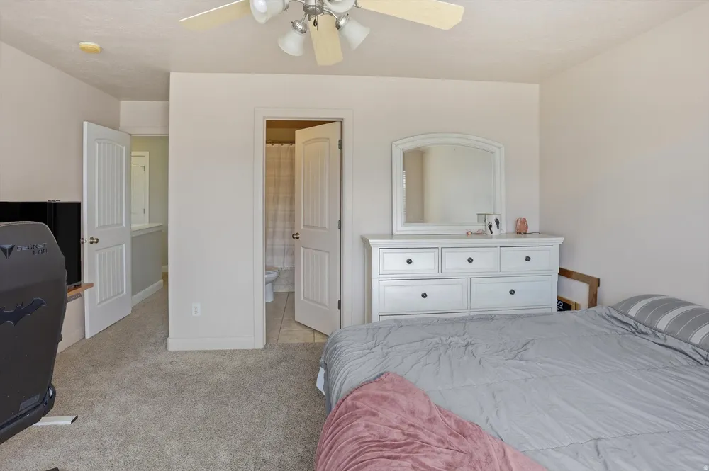 318 E 2275 N, North Ogden, UT 84414