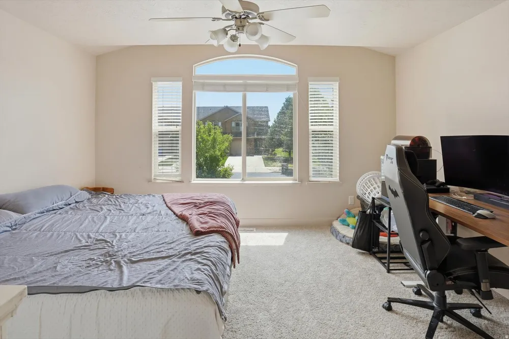 318 E 2275 N, North Ogden, UT 84414