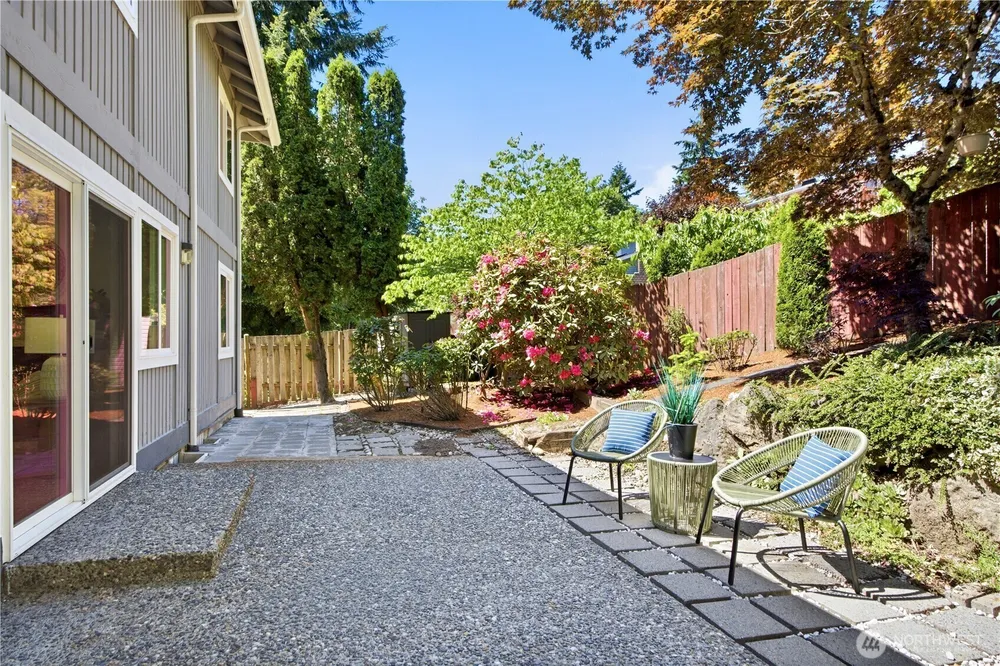 6004 140th Ave SE, Bellevue, WA 98006