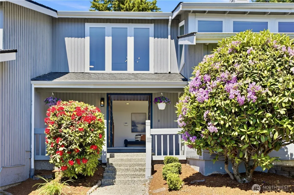 6004 140th Ave SE, Bellevue, WA 98006