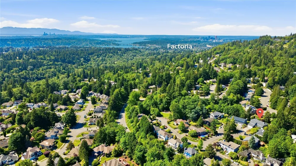 6004 140th Ave SE, Bellevue, WA 98006