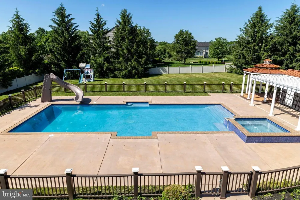 1368 Worthington Ct, Ambler, PA 19002
