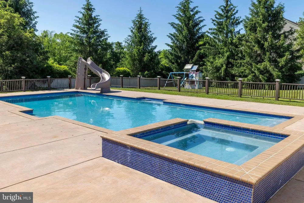 1368 Worthington Ct, Ambler, PA 19002