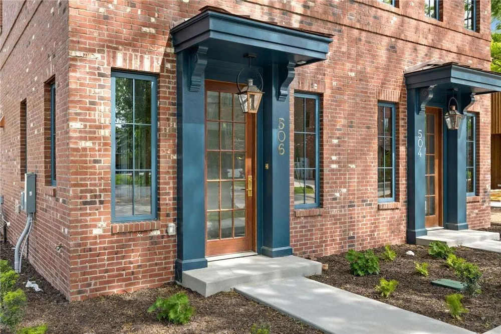 506 NW B St, Bentonville, AR 72712