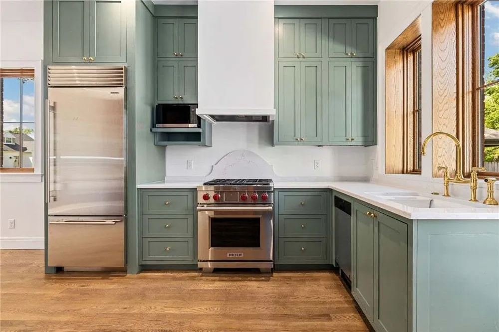 506 NW B St, Bentonville, AR 72712