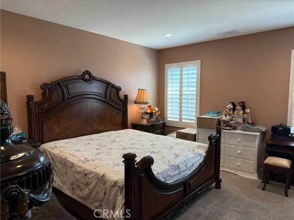 553 Chalakat Ct, San Jacinto, CA 92582